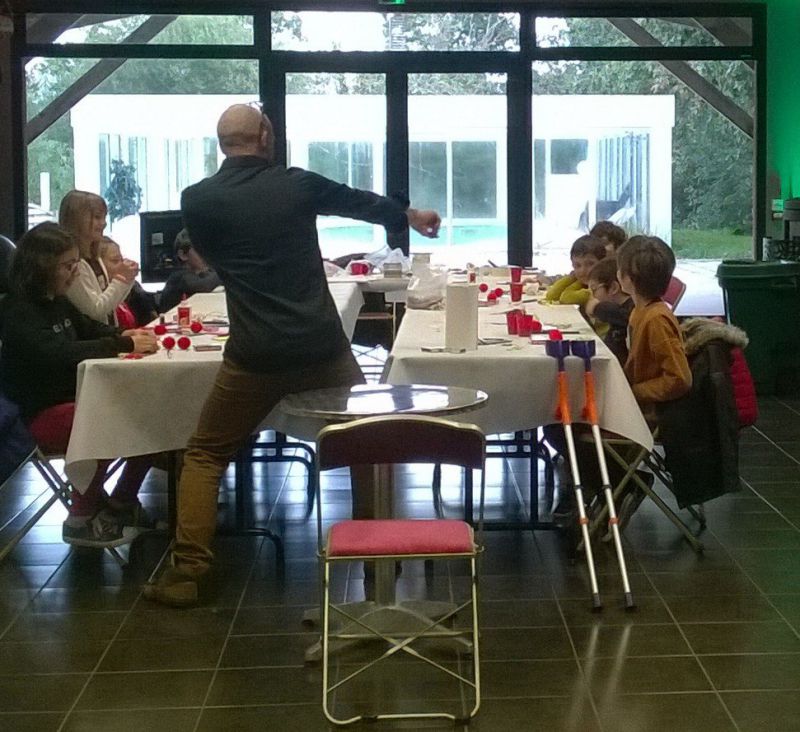 stage magie enfants Bretagne apprentissage ludique