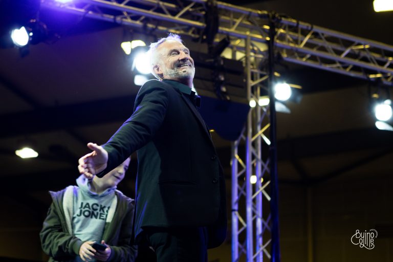 magicien professionnel lors du salon du chocolat